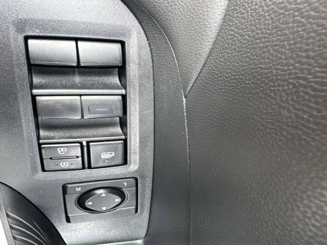 Toyota Rav4 Hybrid Le Awd Suv - Thumbnail 8