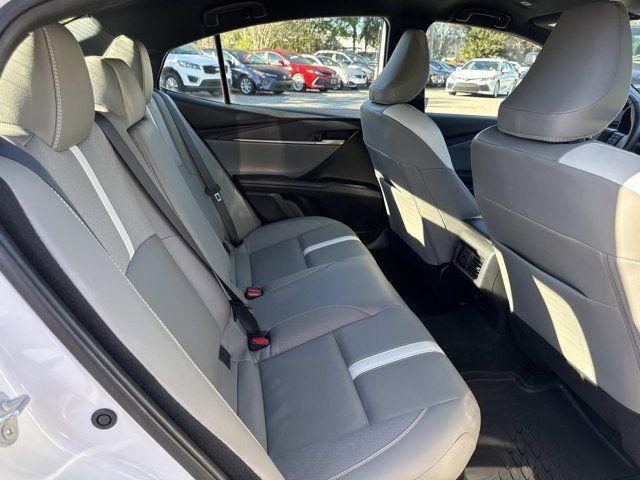 Toyota Camry Se - Thumbnail 18