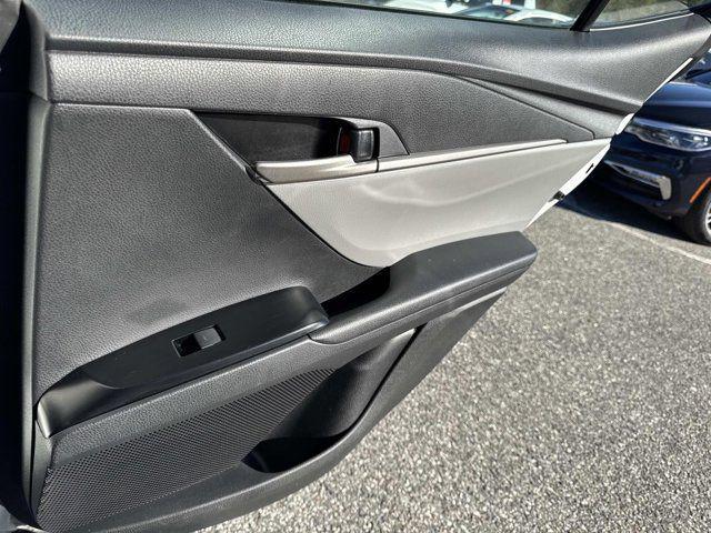Toyota Camry Se - Thumbnail 17