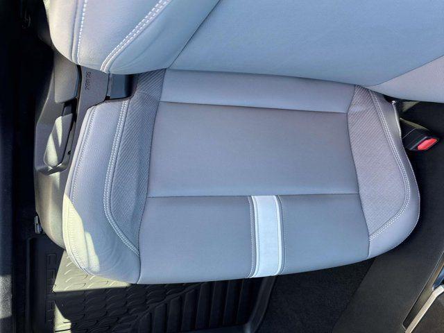 Toyota Camry Se - Thumbnail 14