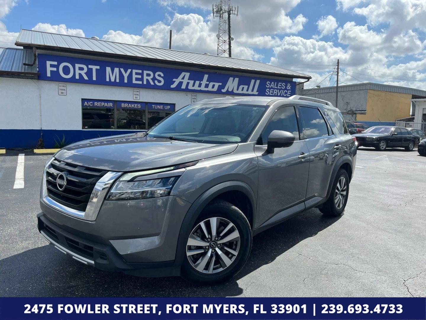 Nissan Pathfinder Sl - Thumbnail 2