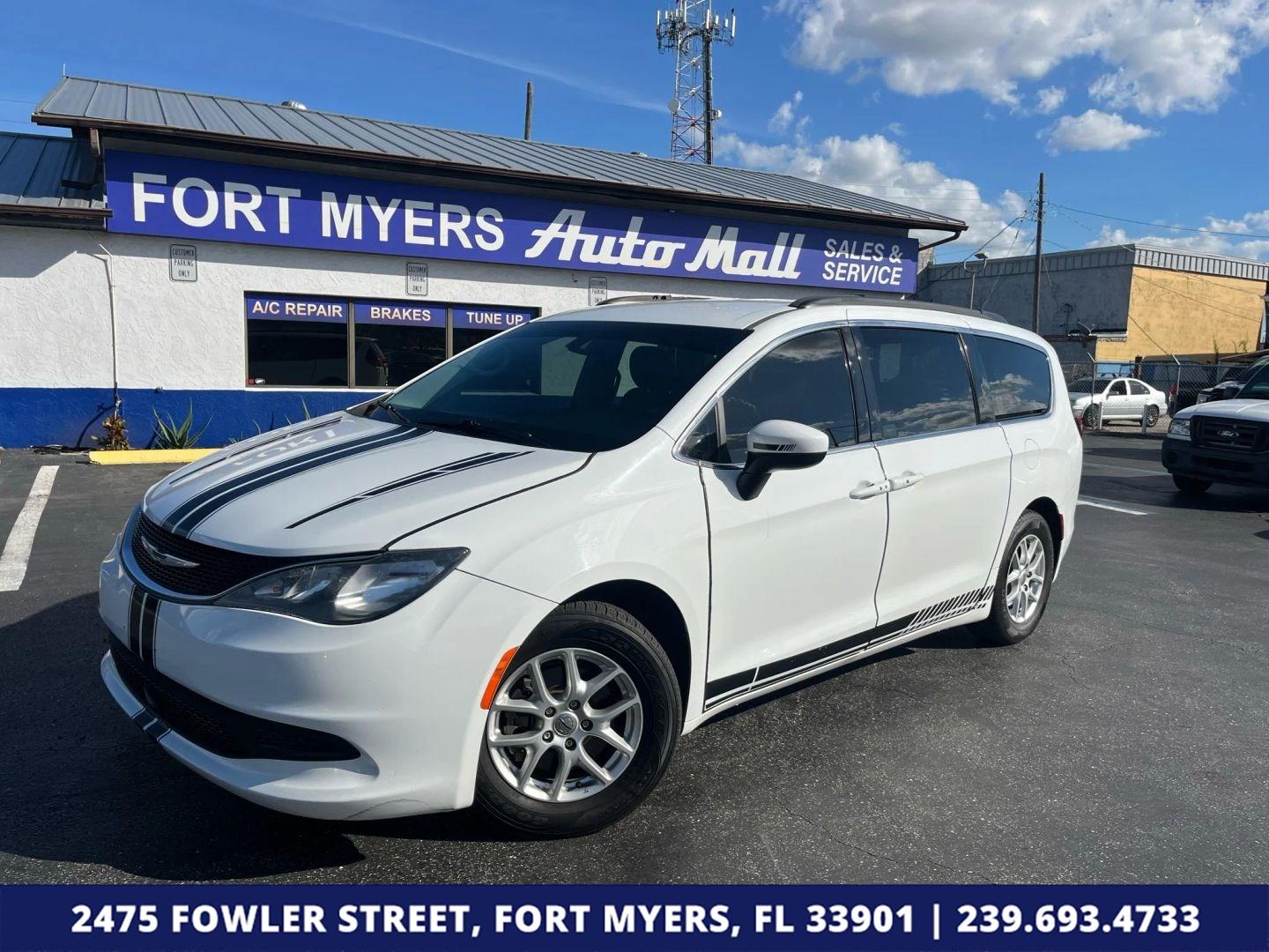 Chrysler Voyager Lxi - Thumbnail 2