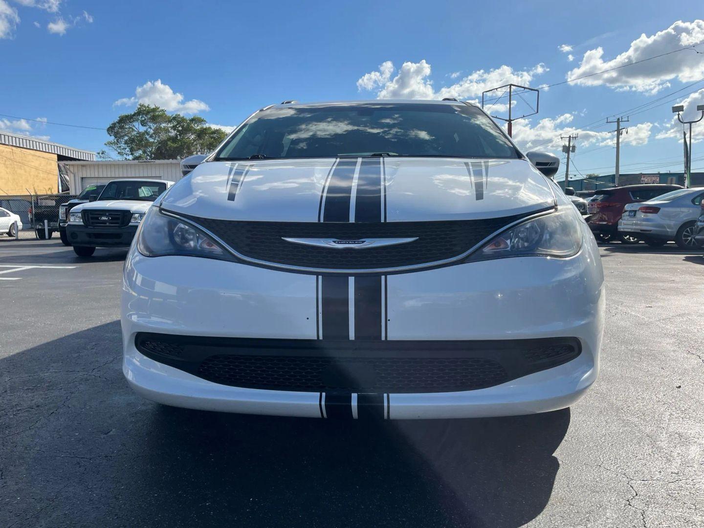 Chrysler Voyager Lxi - Thumbnail 5