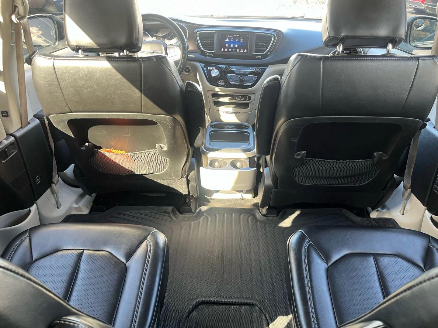 Chrysler Voyager Lxi - Thumbnail 19