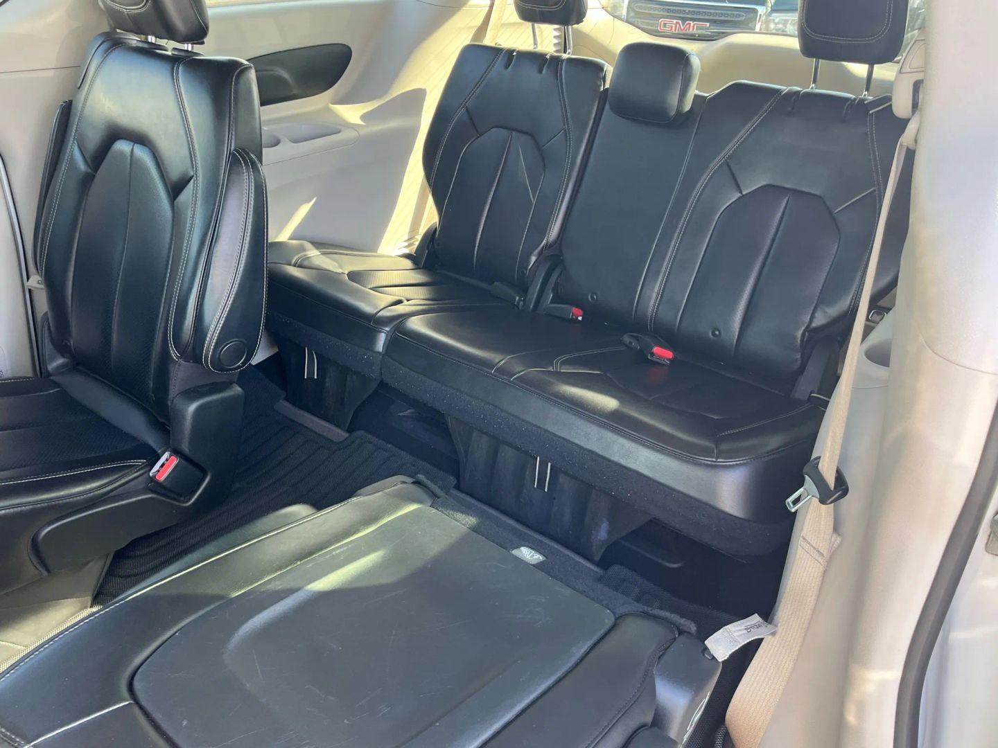 Chrysler Voyager Lxi - Thumbnail 17