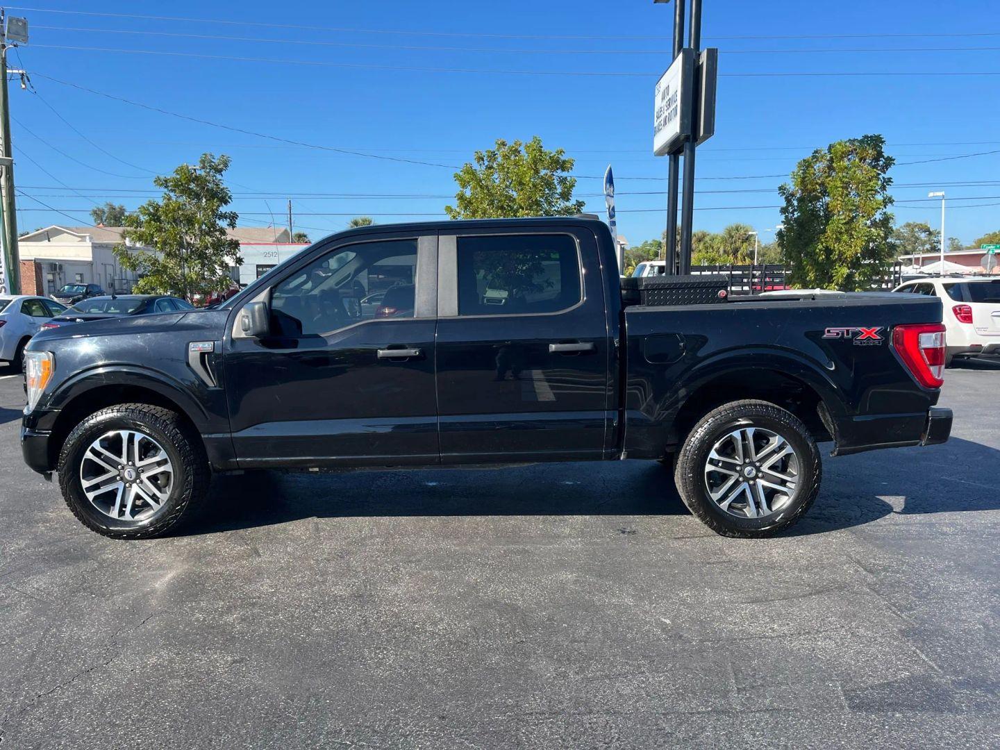 Ford F-150 Xl - Thumbnail 8