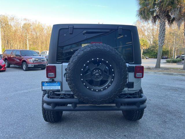 Jeep Wrangler JK - Thumbnail 4