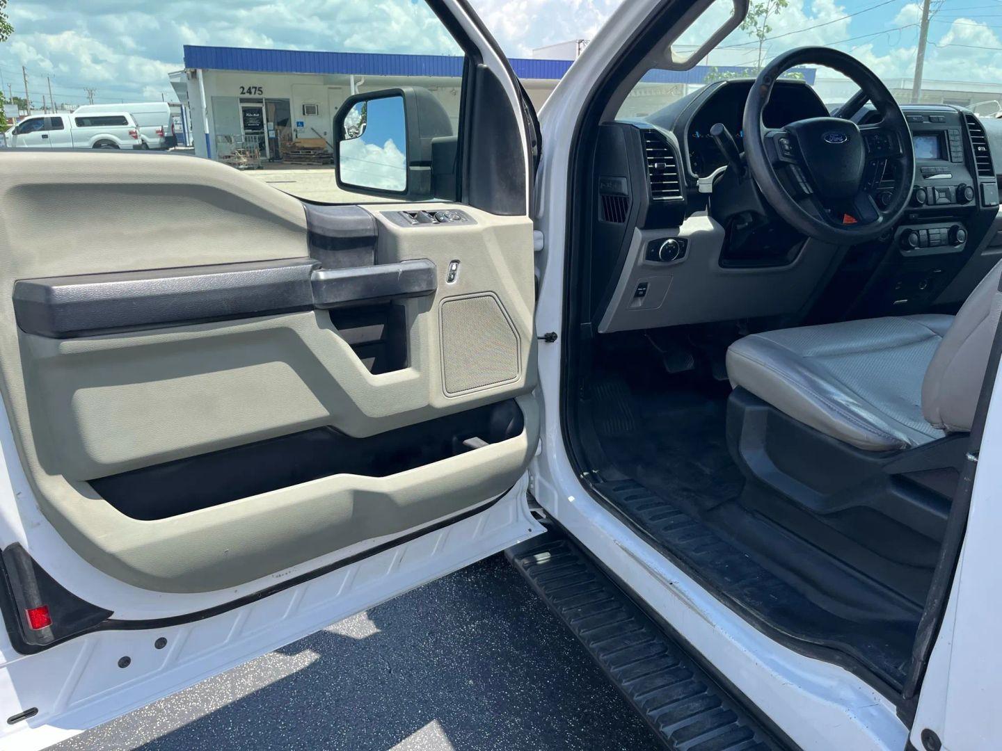 Ford F-150 Xl - Thumbnail 16