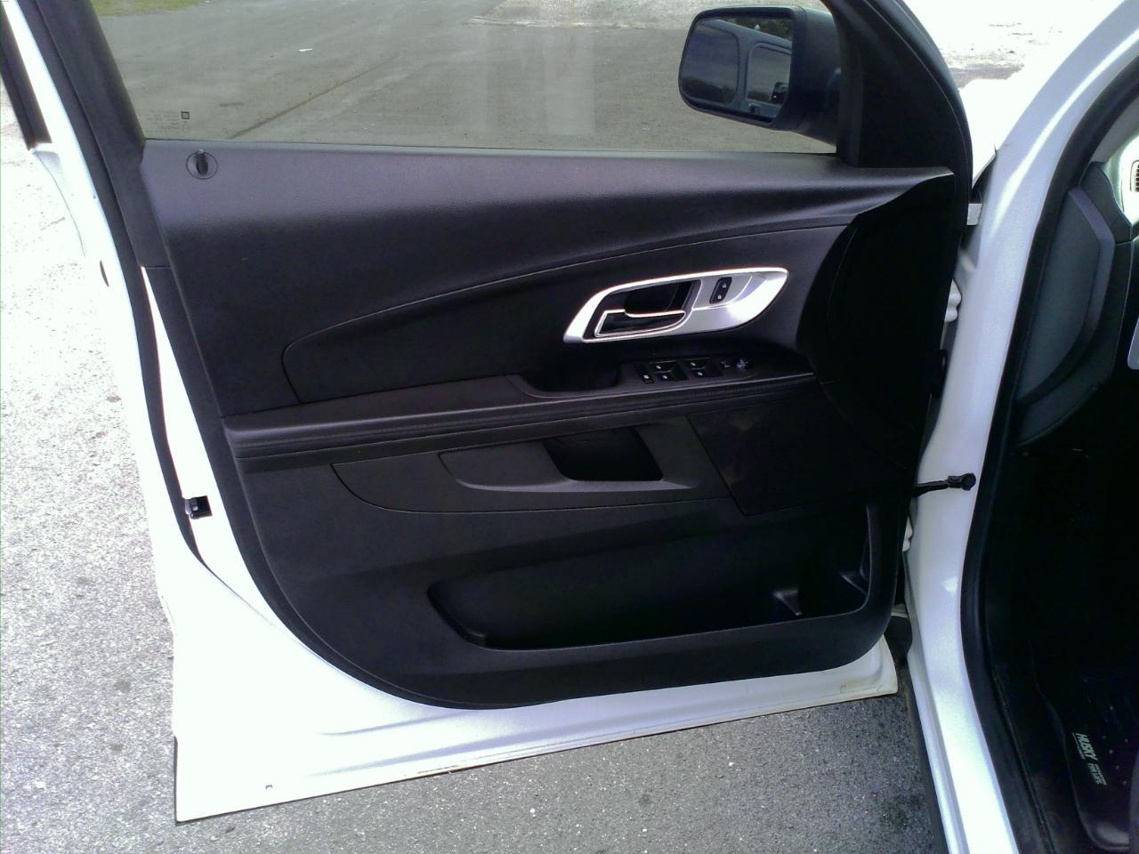 Chevrolet Equinoxls 2Wd - Thumbnail 16