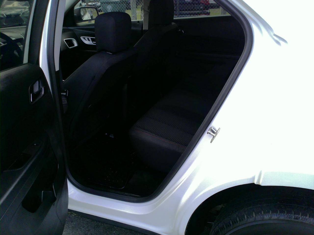 Chevrolet Equinoxls 2Wd - Thumbnail 17