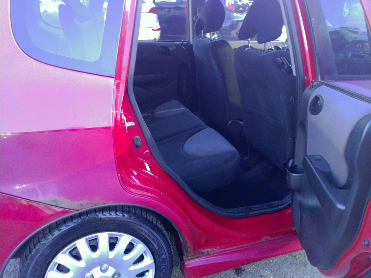 Honda Fitsport 5-Speed Mt - Thumbnail 9