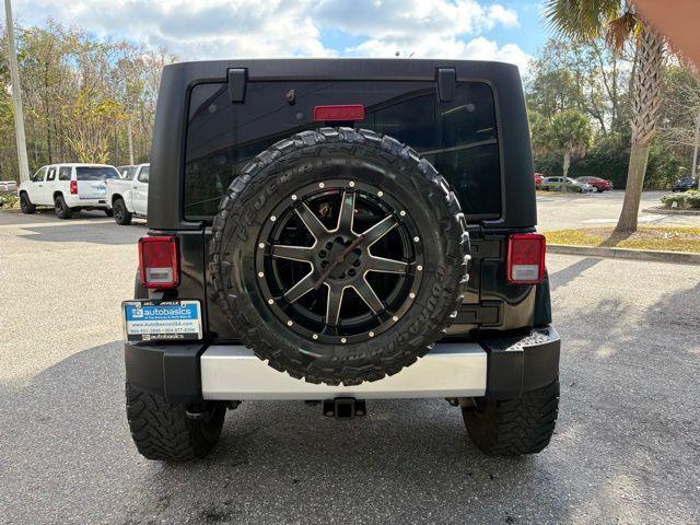 Jeep Wrangler - Thumbnail 5