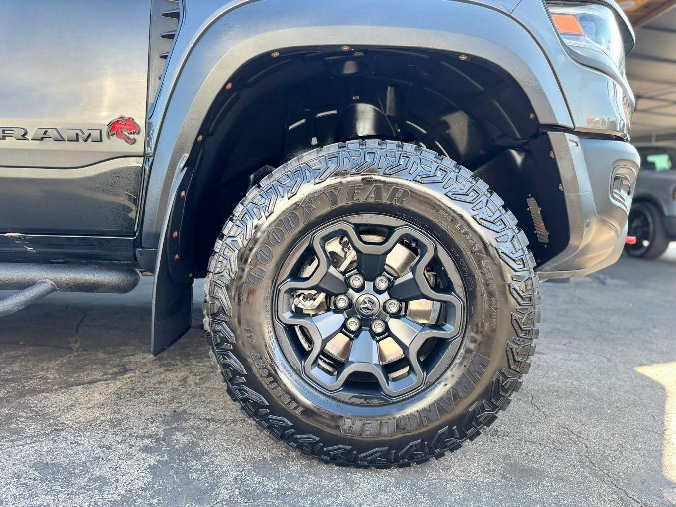 Ram 1500 Crew Cab Trx Pickup 4D 5 1/2 Ft - Thumbnail 19