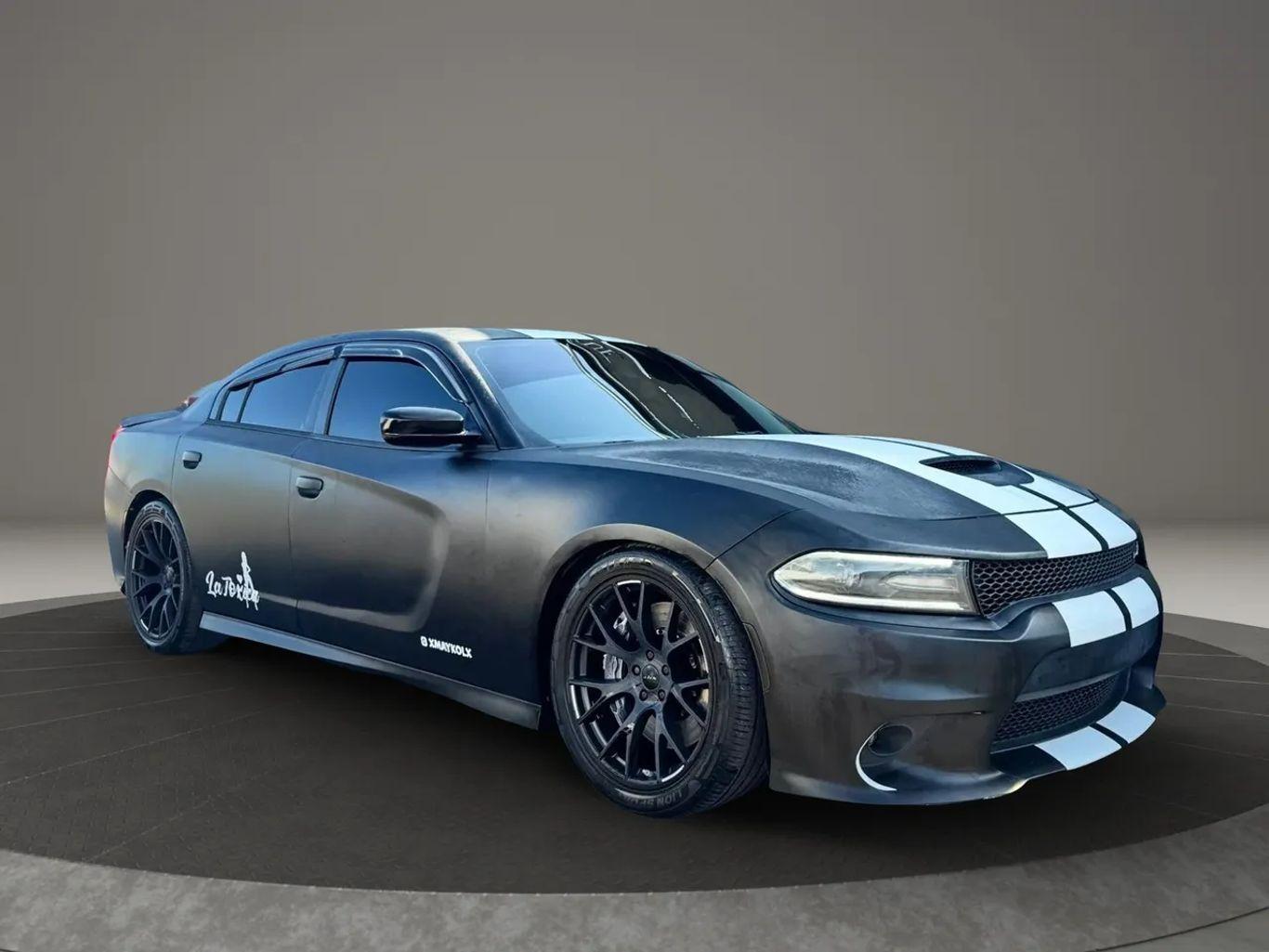 Dodge Charger R/T Scat Pack Sedan 4D - Thumbnail 4