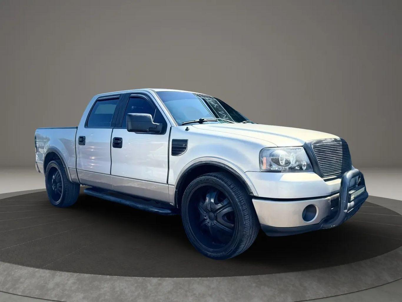 Ford F150 Supercrew Cab Xlt Pickup 4D 5 1/2 Ft - Thumbnail 4