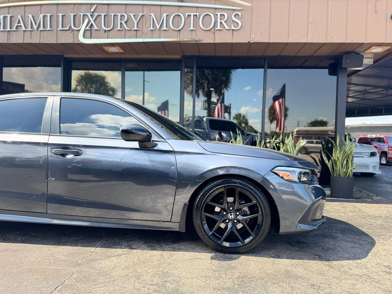 Honda Civic Sport Sedan 4D - Thumbnail 16