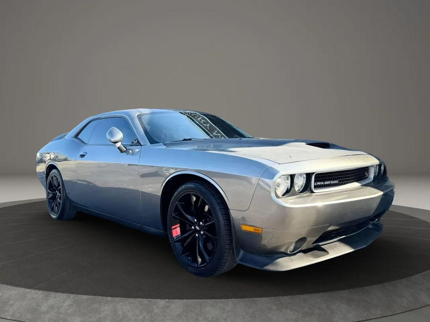 Dodge Challenger R/T Coupe 2D - Thumbnail 5