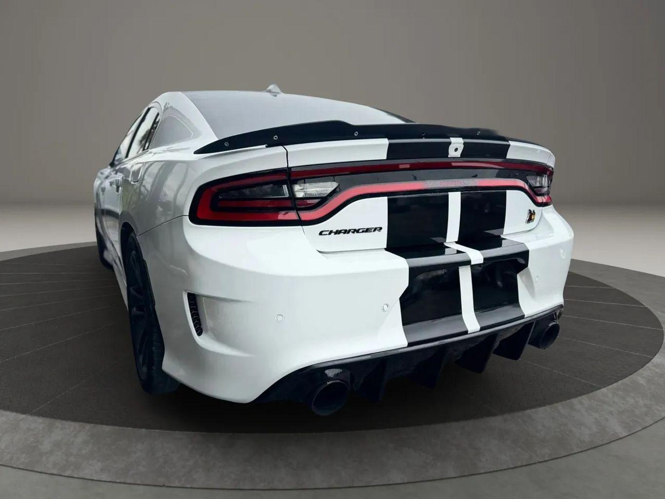 Dodge Charger Scat Pack Sedan 4D - Thumbnail 10