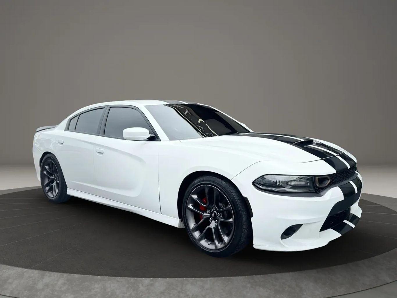 Dodge Charger Scat Pack Sedan 4D - Thumbnail 4