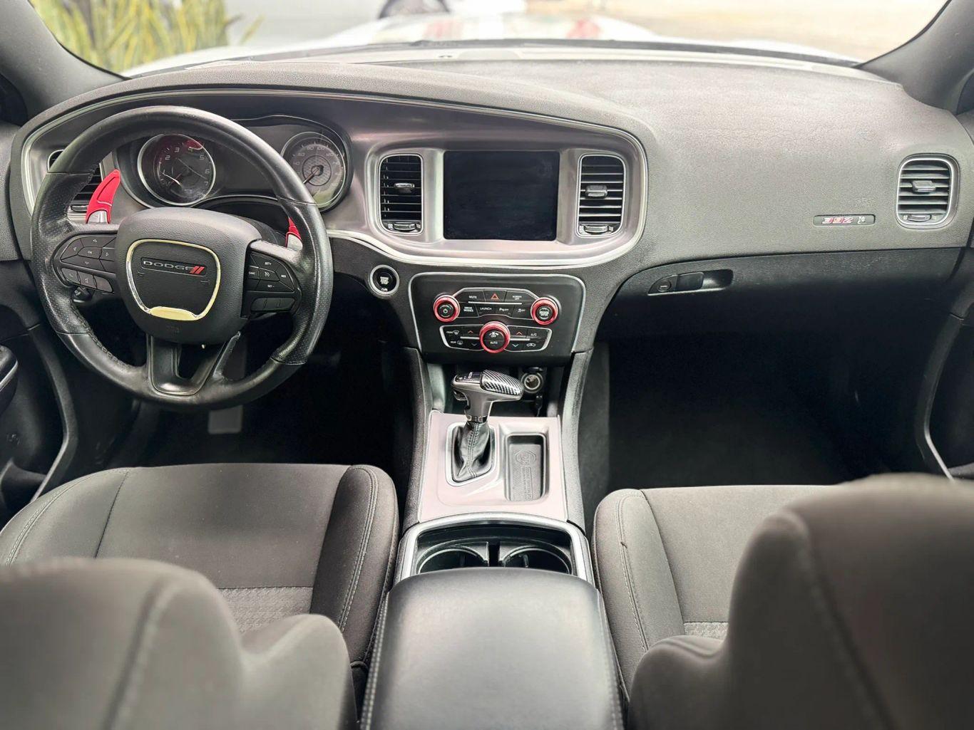 Dodge Charger Scat Pack Sedan 4D - Thumbnail 20