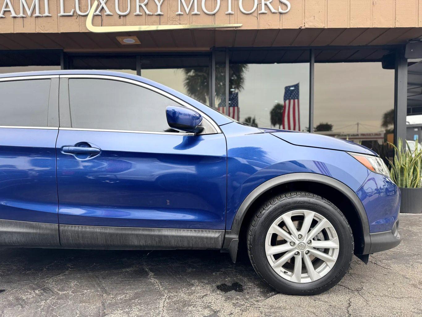 Nissan Rogue Sport S Sport Utility 4D - Thumbnail 17