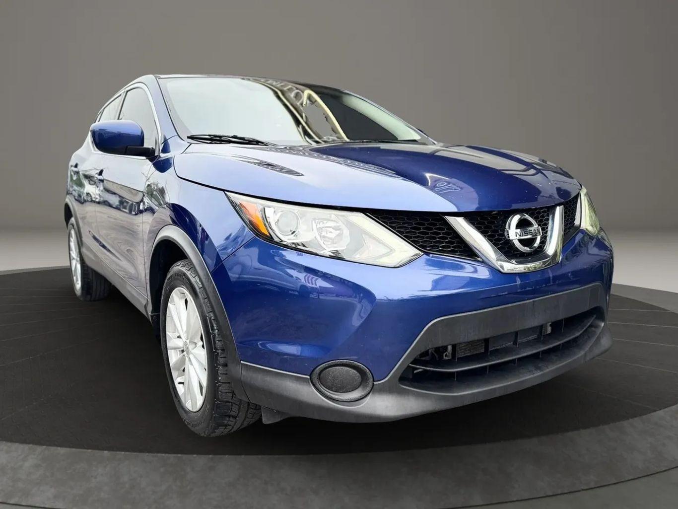 Nissan Rogue Sport S Sport Utility 4D - Thumbnail 5