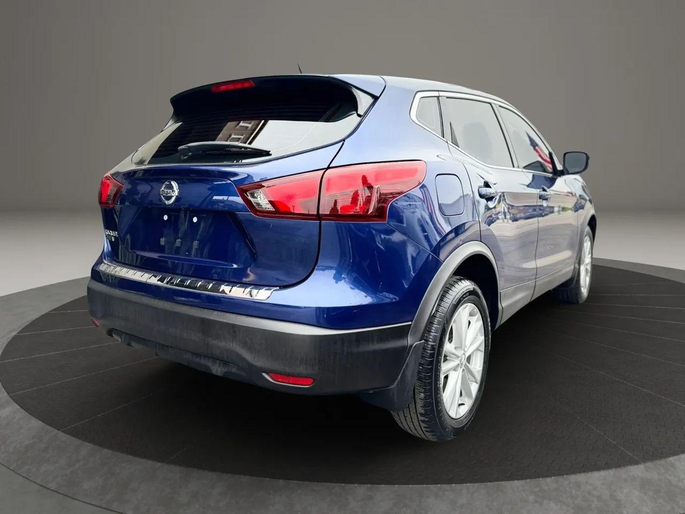 Nissan Rogue Sport S Sport Utility 4D - Thumbnail 14