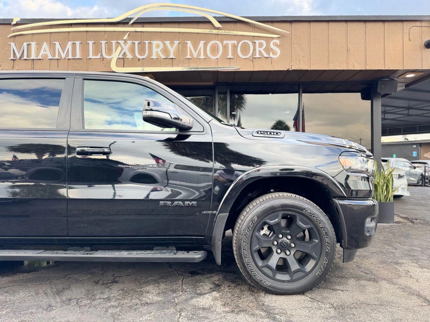 Ram 1500 Crew Cab Big Horn Pickup 4D 5 1/2 Ft - Thumbnail 16