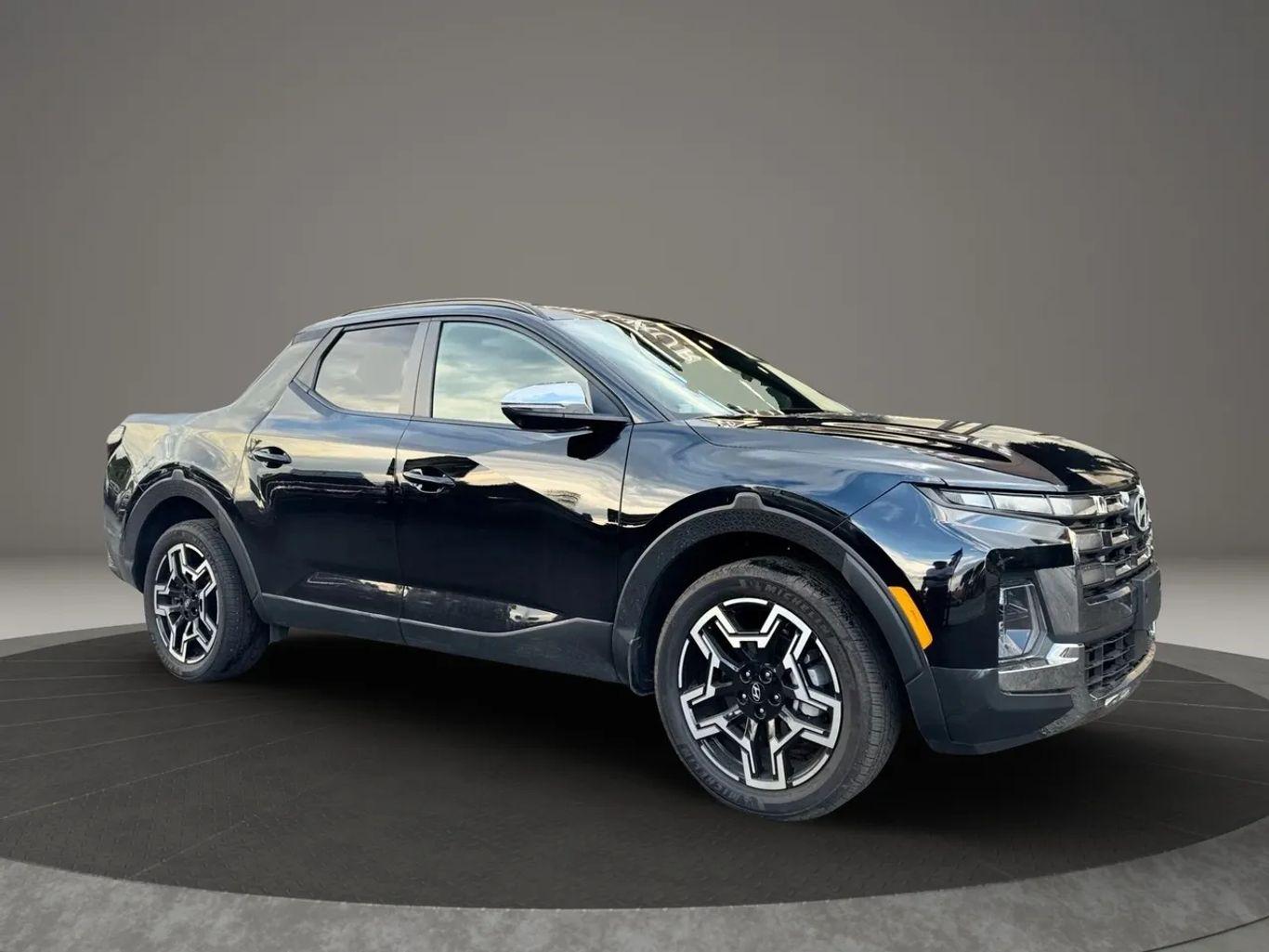 Hyundai Santa Cruz Limited Pickup 4D 4 Ft - Thumbnail 3