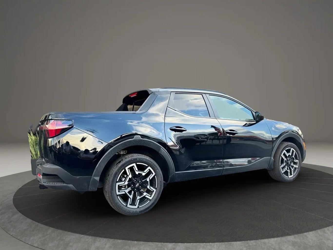 Hyundai Santa Cruz Limited Pickup 4D 4 Ft - Thumbnail 14