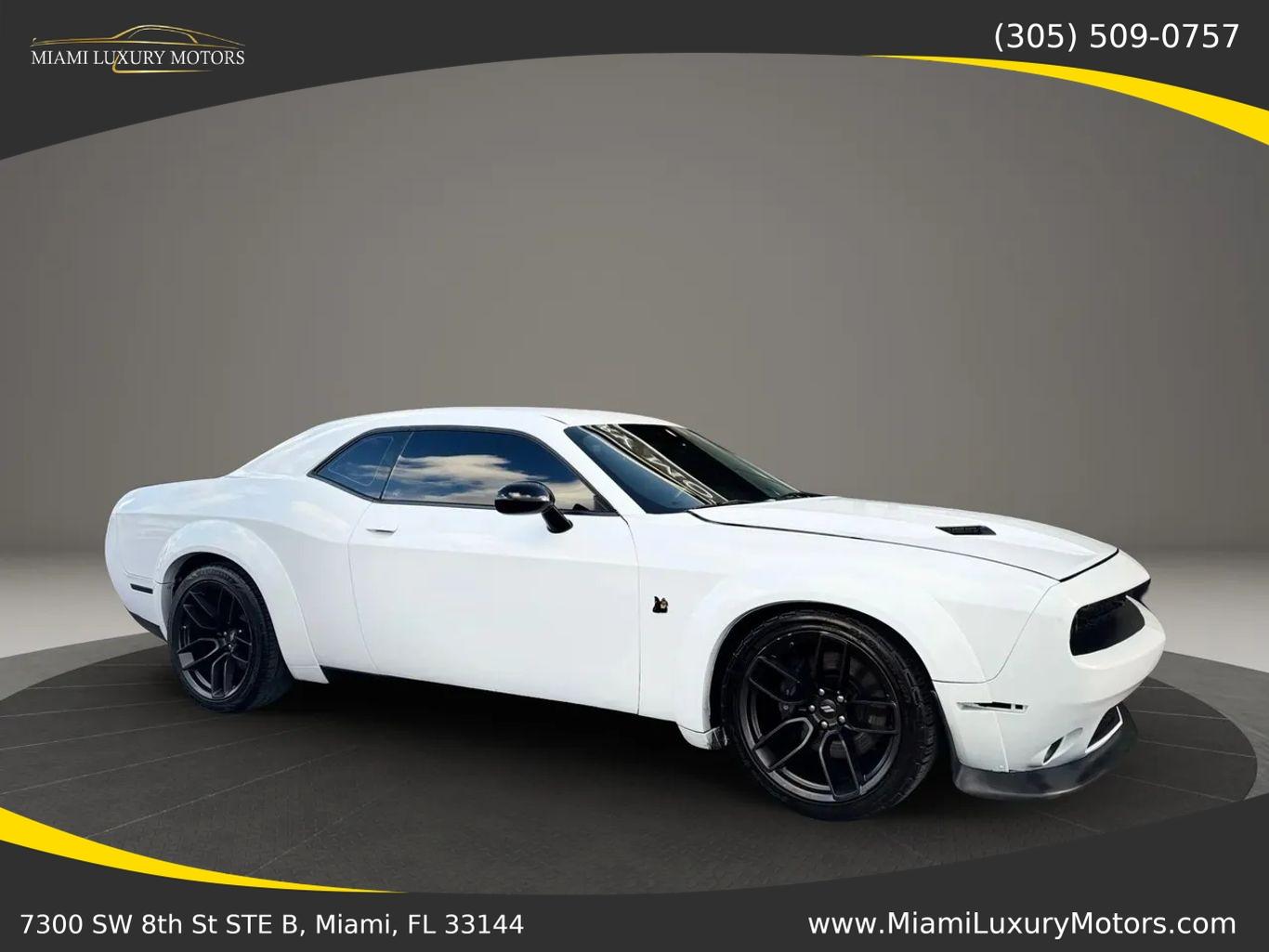 Dodge Challenger R/T Scat Pack Widebody Coupe 2D - Thumbnail 2