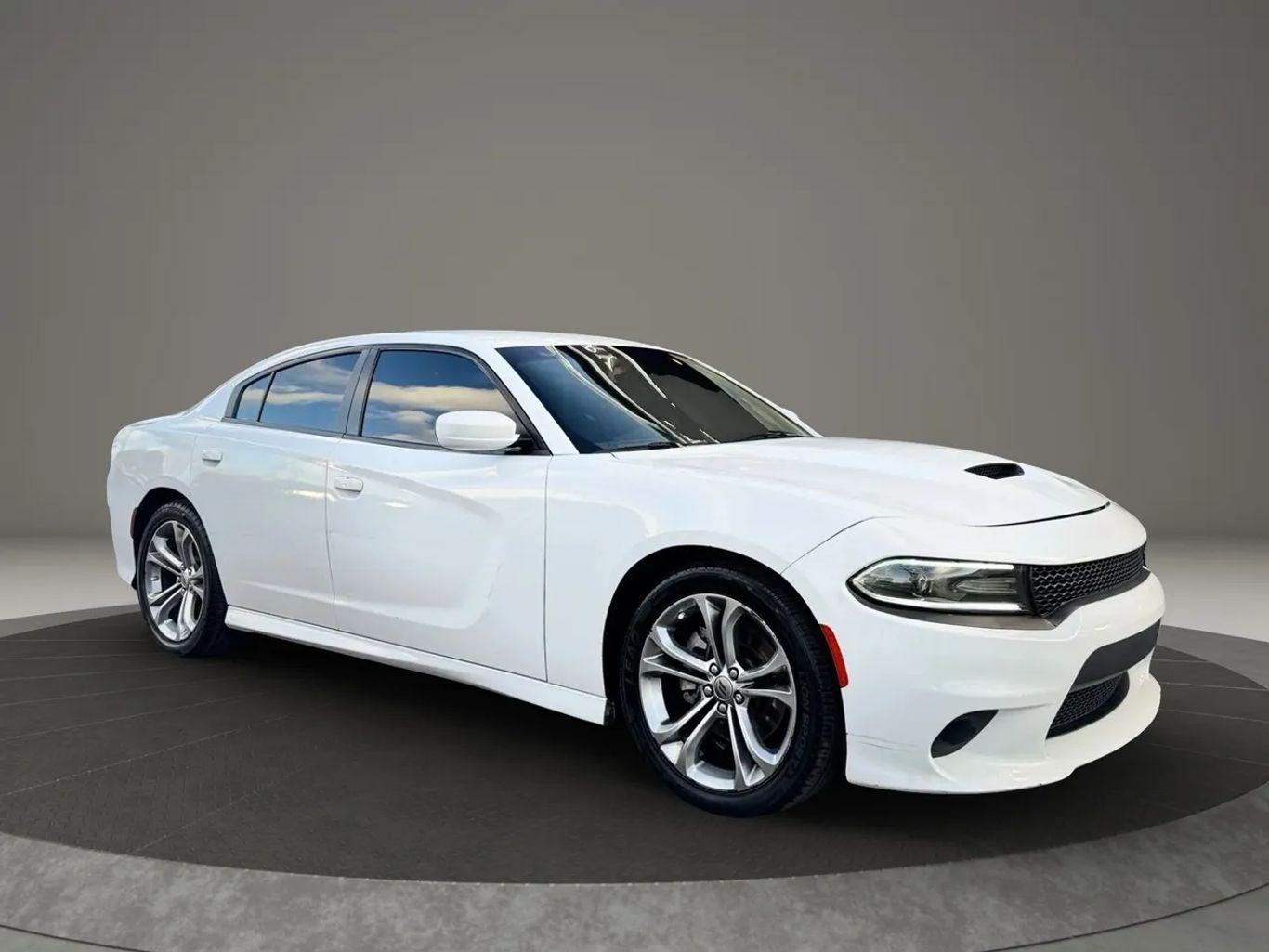 Dodge Charger R/T Sedan 4D - Thumbnail 3