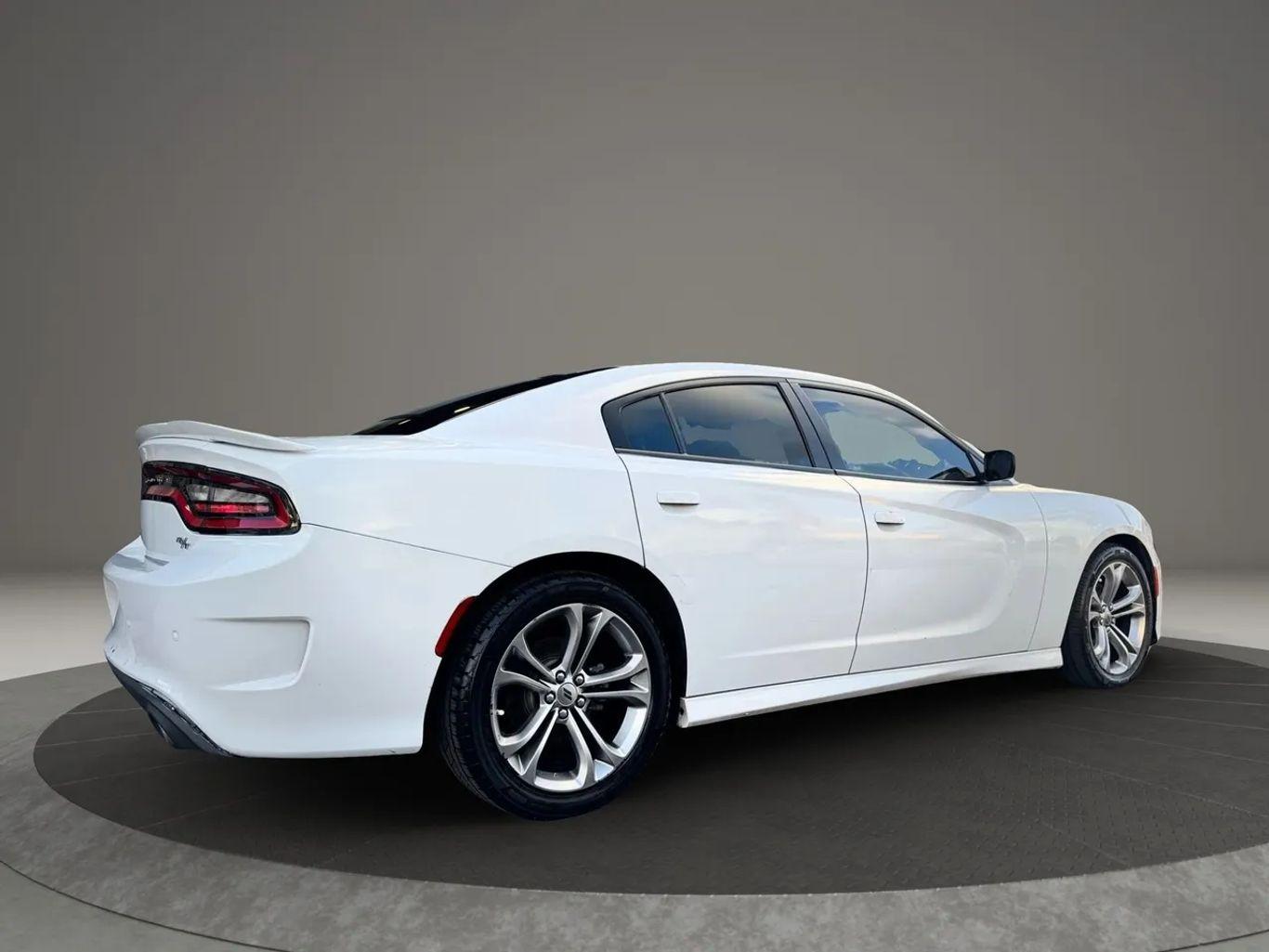 Dodge Charger R/T Sedan 4D - Thumbnail 14