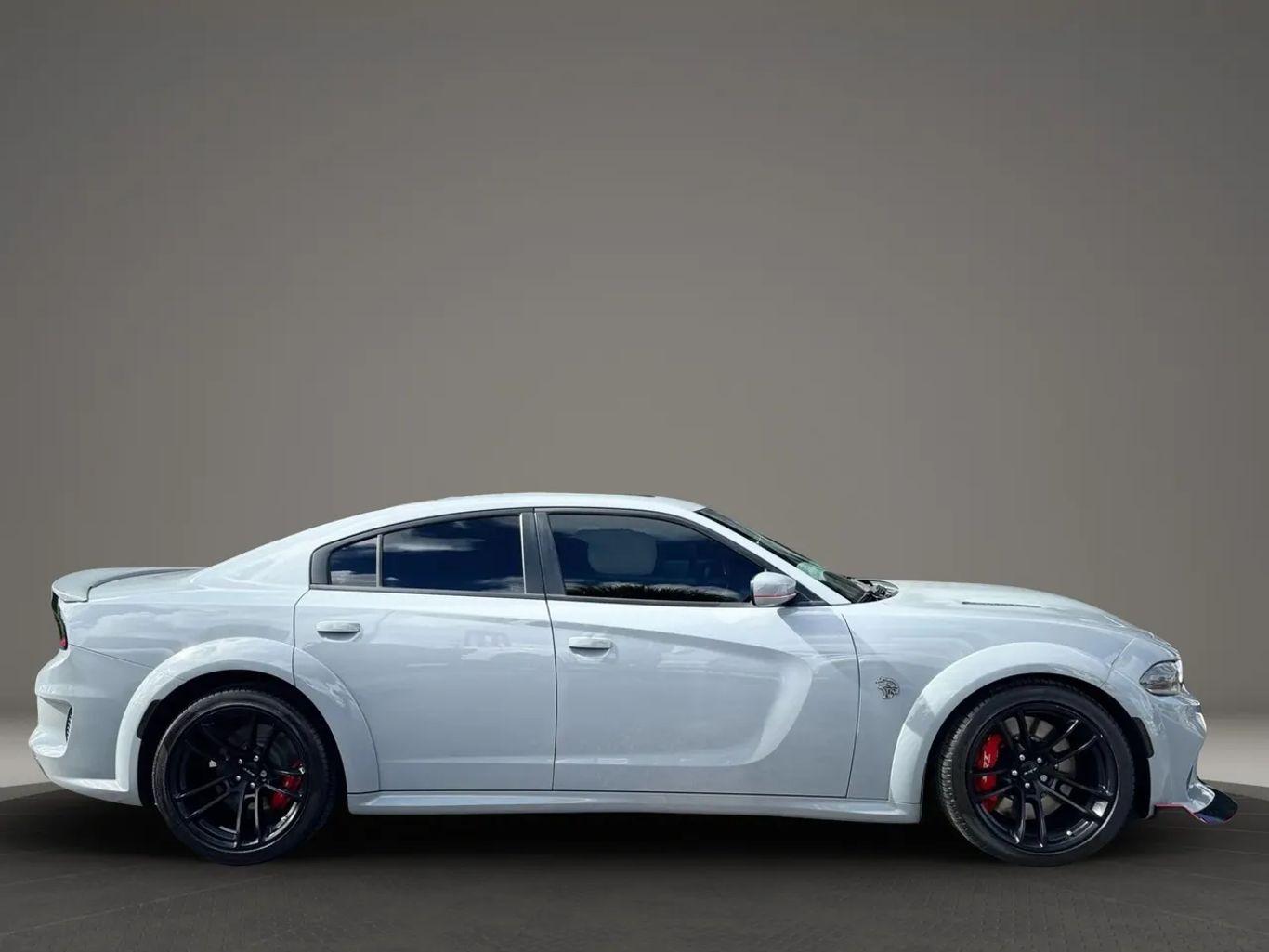Dodge Charger Srt Hellcat Widebody Sedan 4D - Thumbnail 16