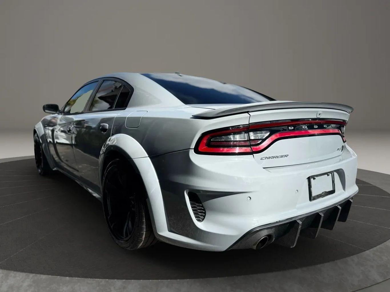 Dodge Charger Srt Hellcat Widebody Sedan 4D - Thumbnail 9