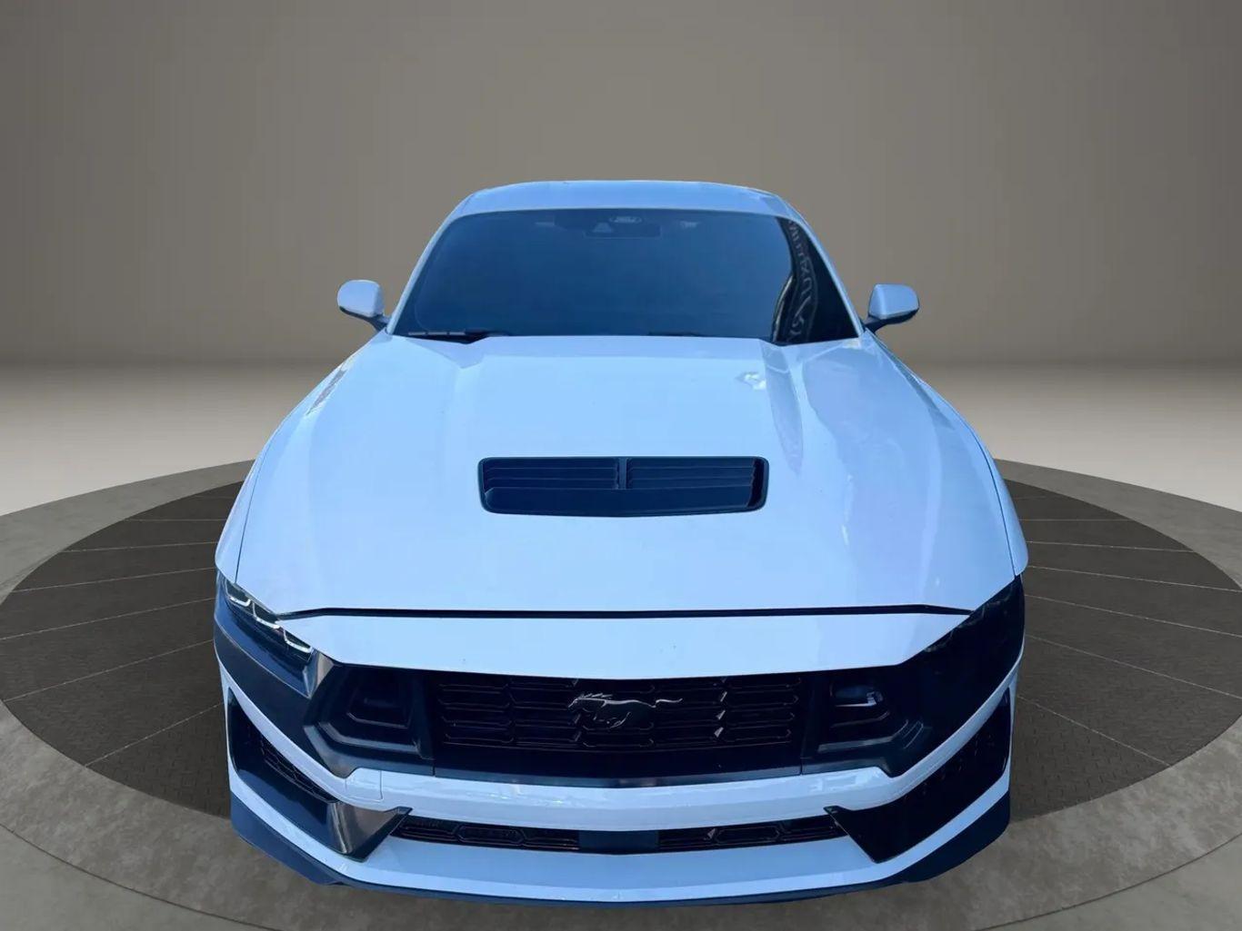 Ford Mustang Gt Premium Coupe 2D - Thumbnail 7