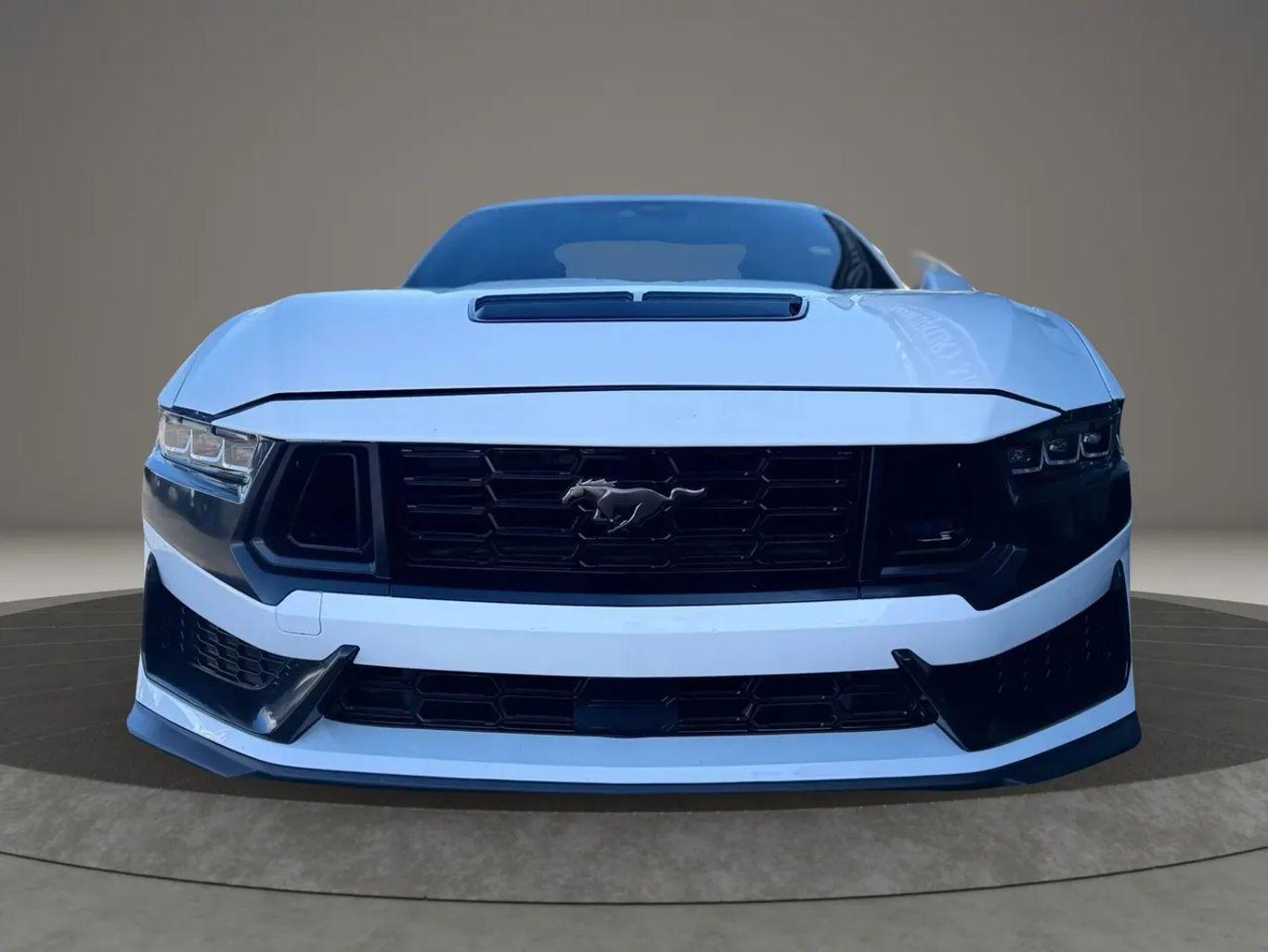 Ford Mustang Gt Premium Coupe 2D - Thumbnail 6