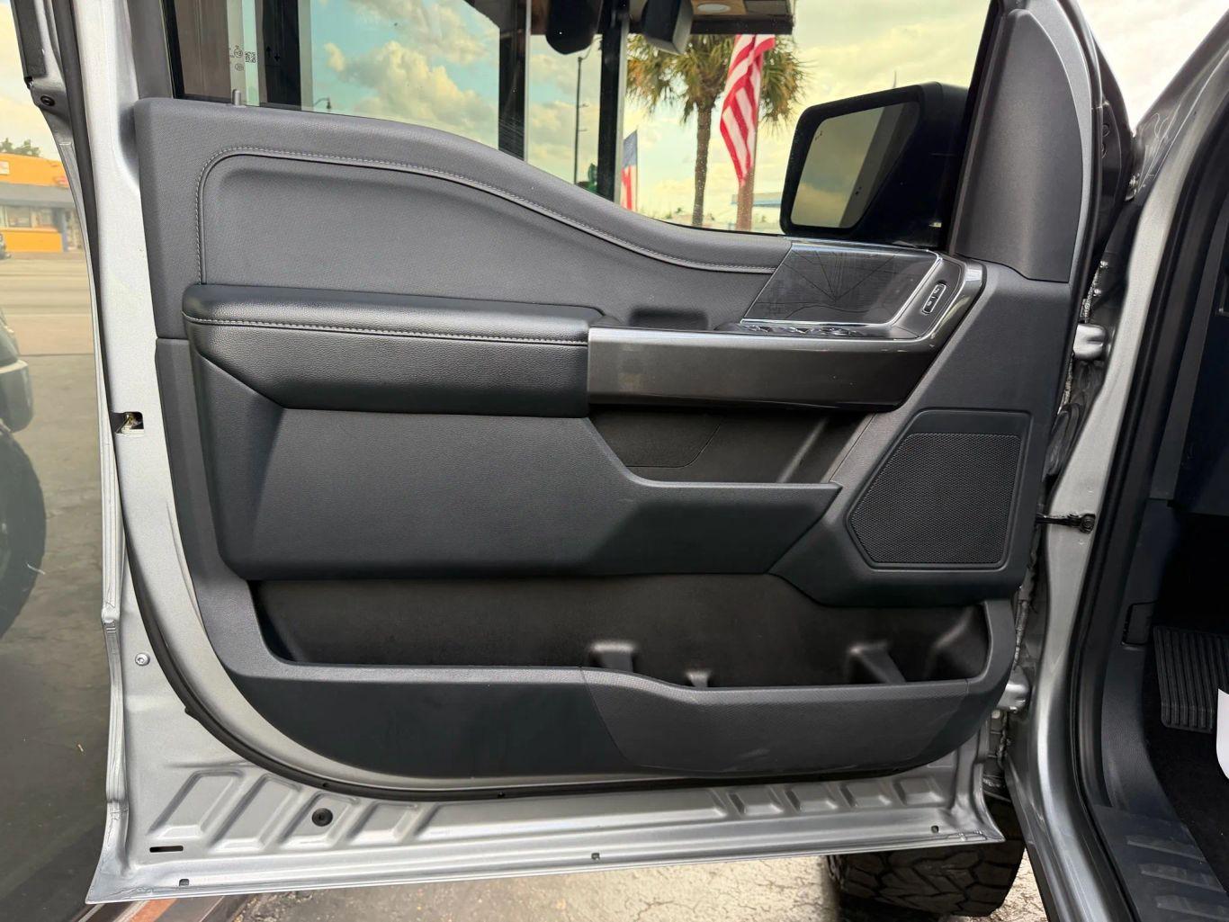 Ford F150 Supercrew Cab Xlt Pickup 4D 5 1/2 Ft - Thumbnail 13