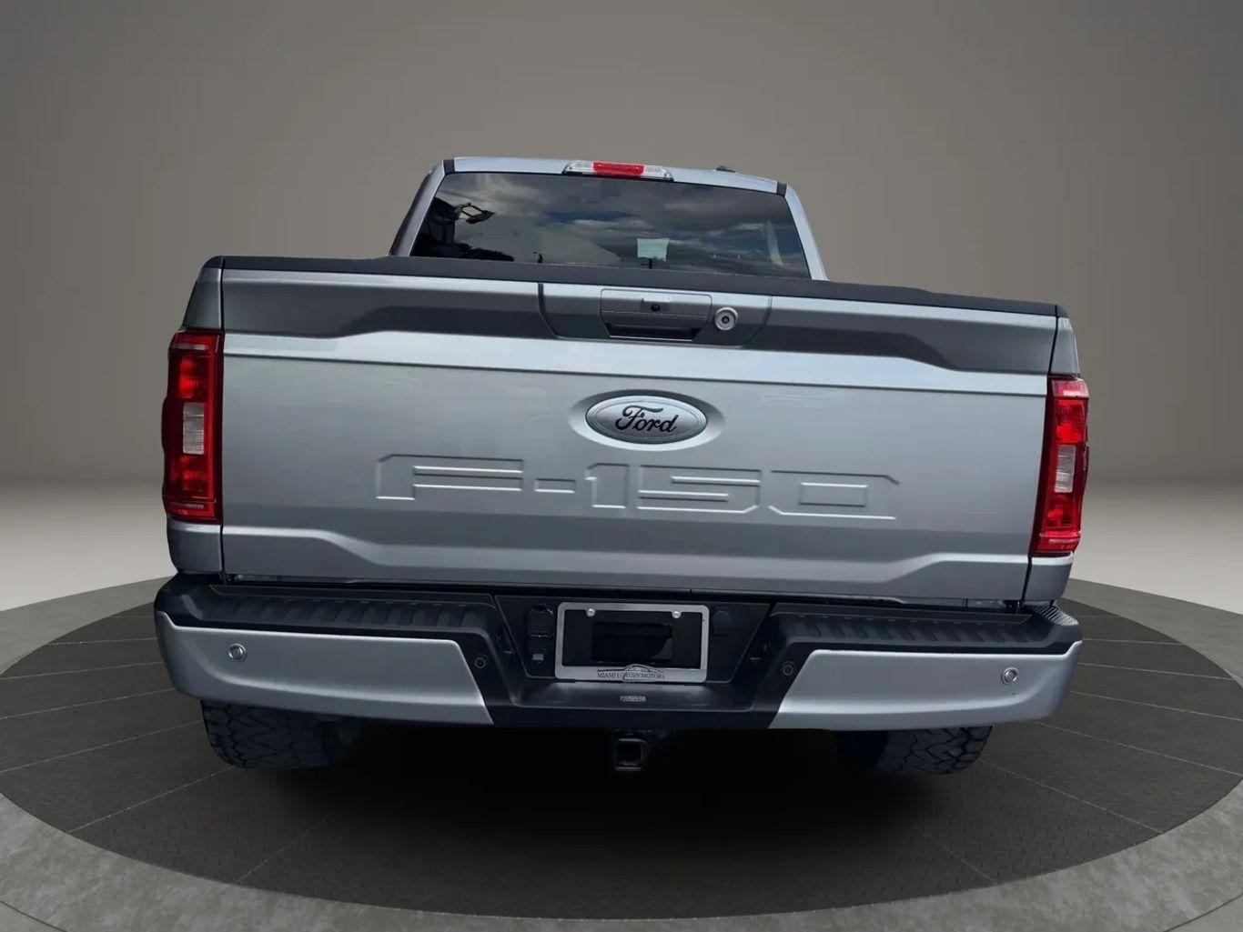 Ford F150 Supercrew Cab Xlt Pickup 4D 5 1/2 Ft - Thumbnail 10