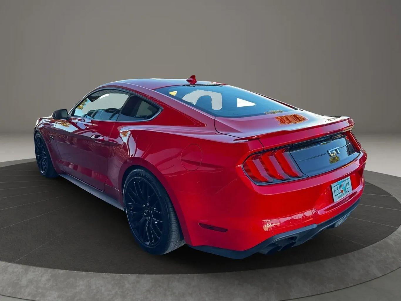 Ford Mustang Gt Premium Coupe 2D - Thumbnail 8
