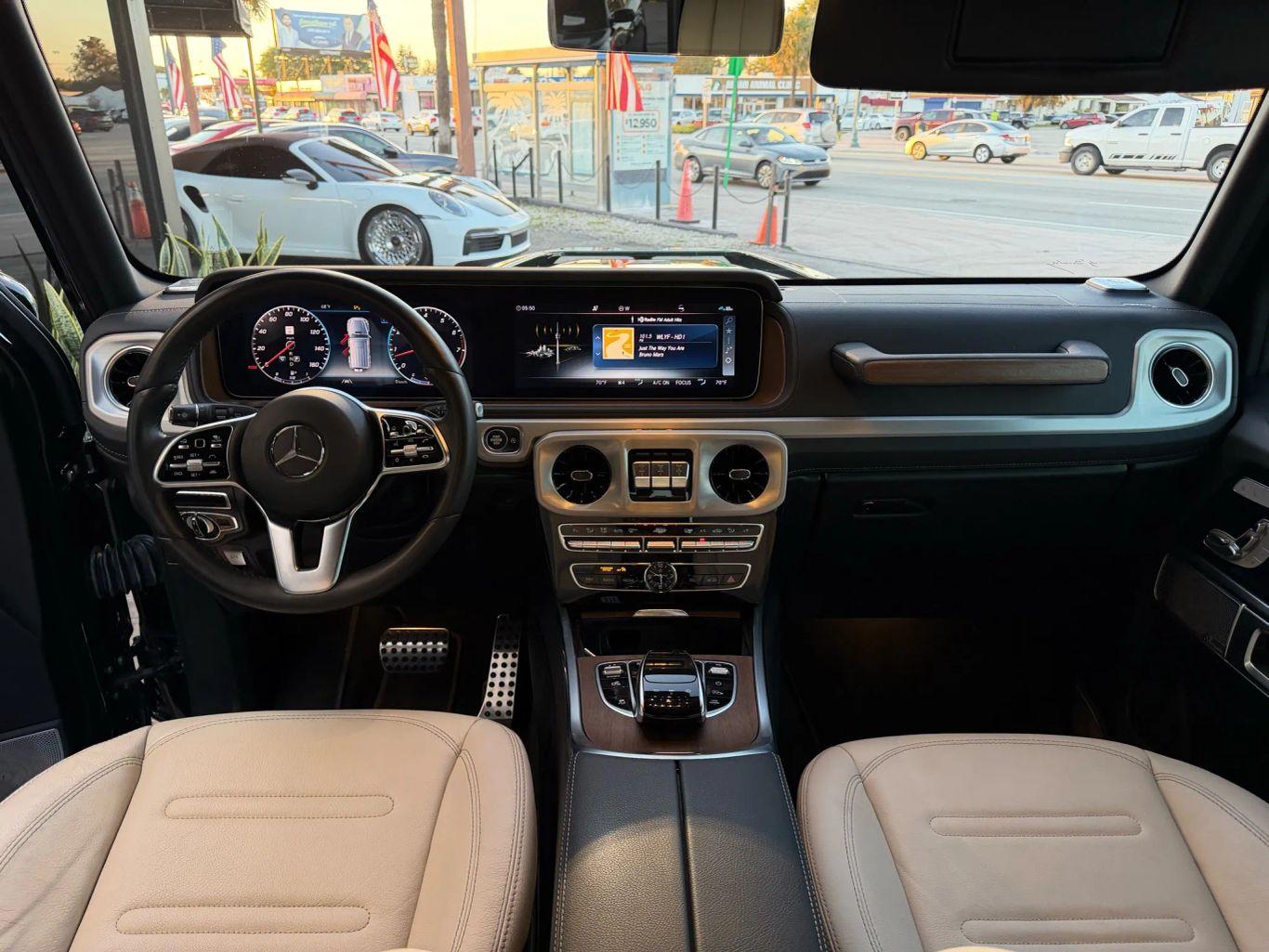 Mercedes-Benz G-Class G 550 Sport Utility 4D - Thumbnail 19