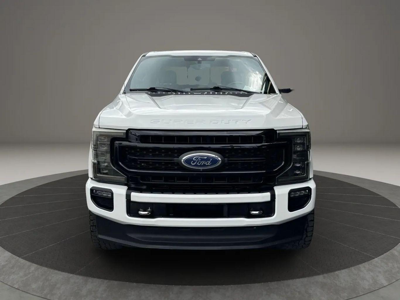 Ford F350 Super Duty Crew Cab Platinum Pickup 4D 6 3/4 Ft - Thumbnail 6