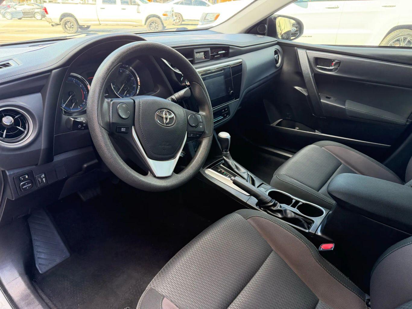 Toyota Corolla Se Sedan 4D - Thumbnail 19