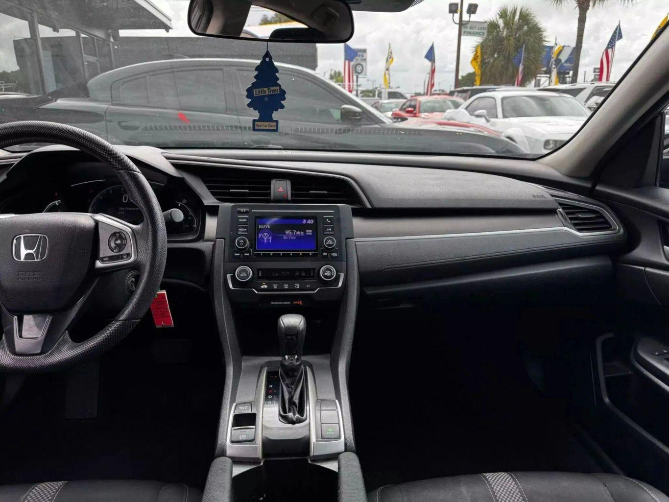 Honda Civic Lx Sedan 4D - Thumbnail 13