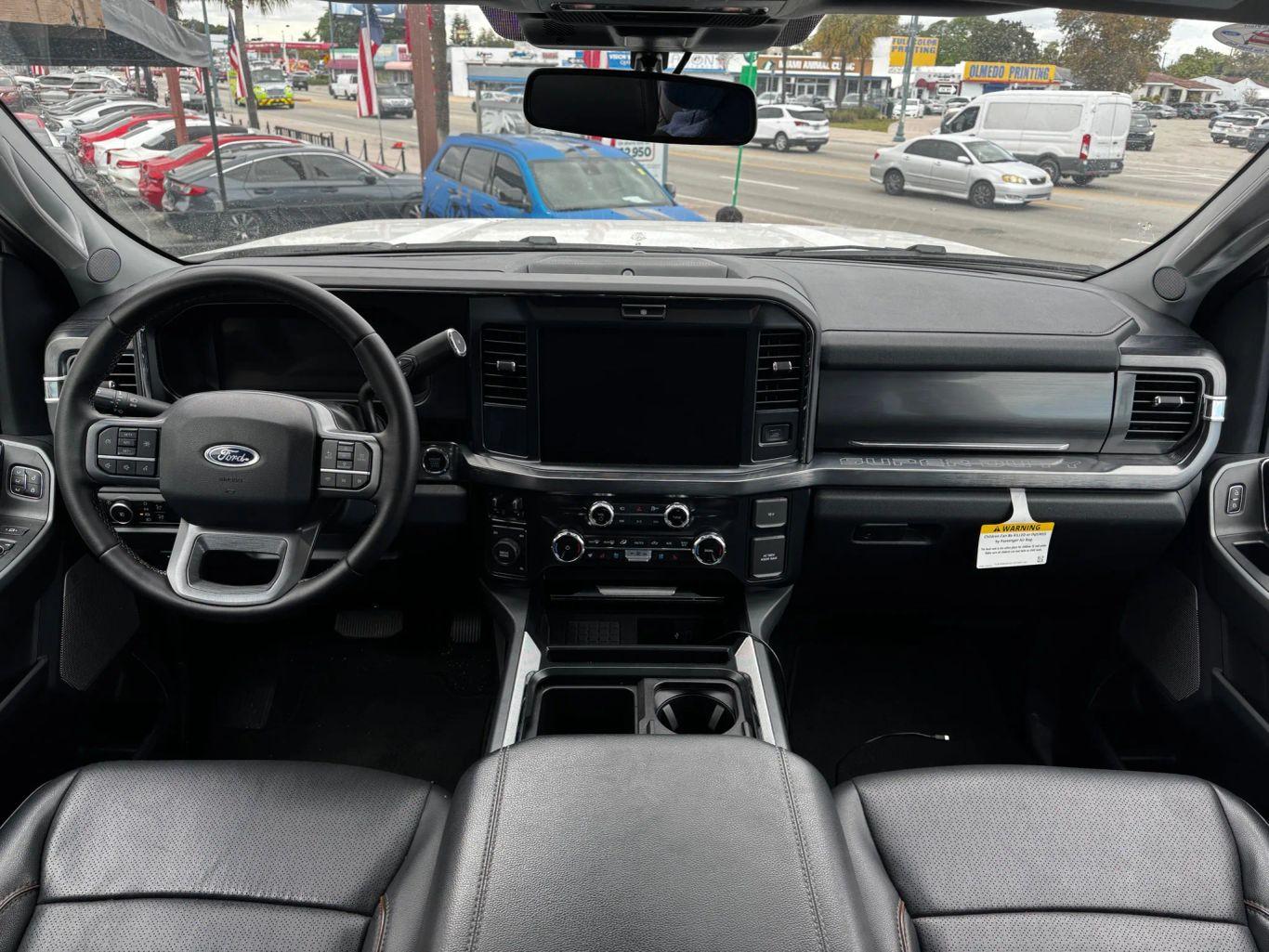 Ford F550 Super Duty Crew Cab & Chassis Lariat W/203" Wb Cab & Chassis 4D - Thumbnail 18