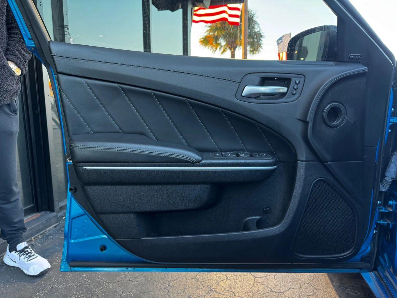 Dodge Charger Scat Pack Widebody Sedan 4D - Thumbnail 11