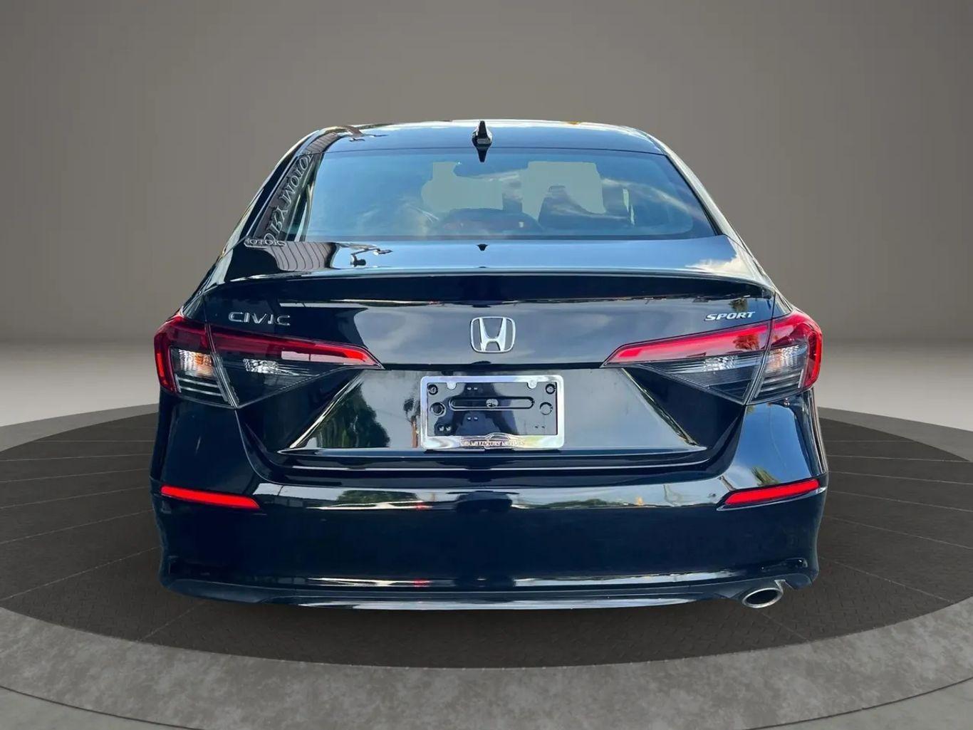 Honda Civic Sport Sedan 4D - Thumbnail 8