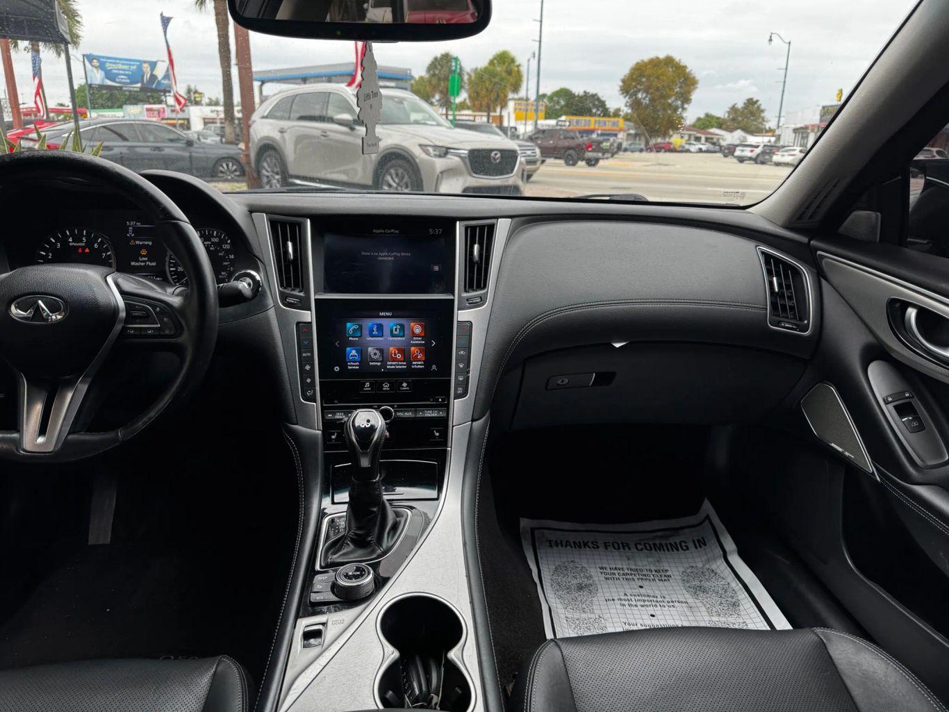 Infiniti Q50 3.0T Luxe Sedan 4D - Thumbnail 17