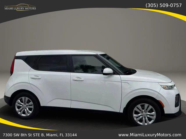 Kia Soul Lx Wagon 4D - View 1