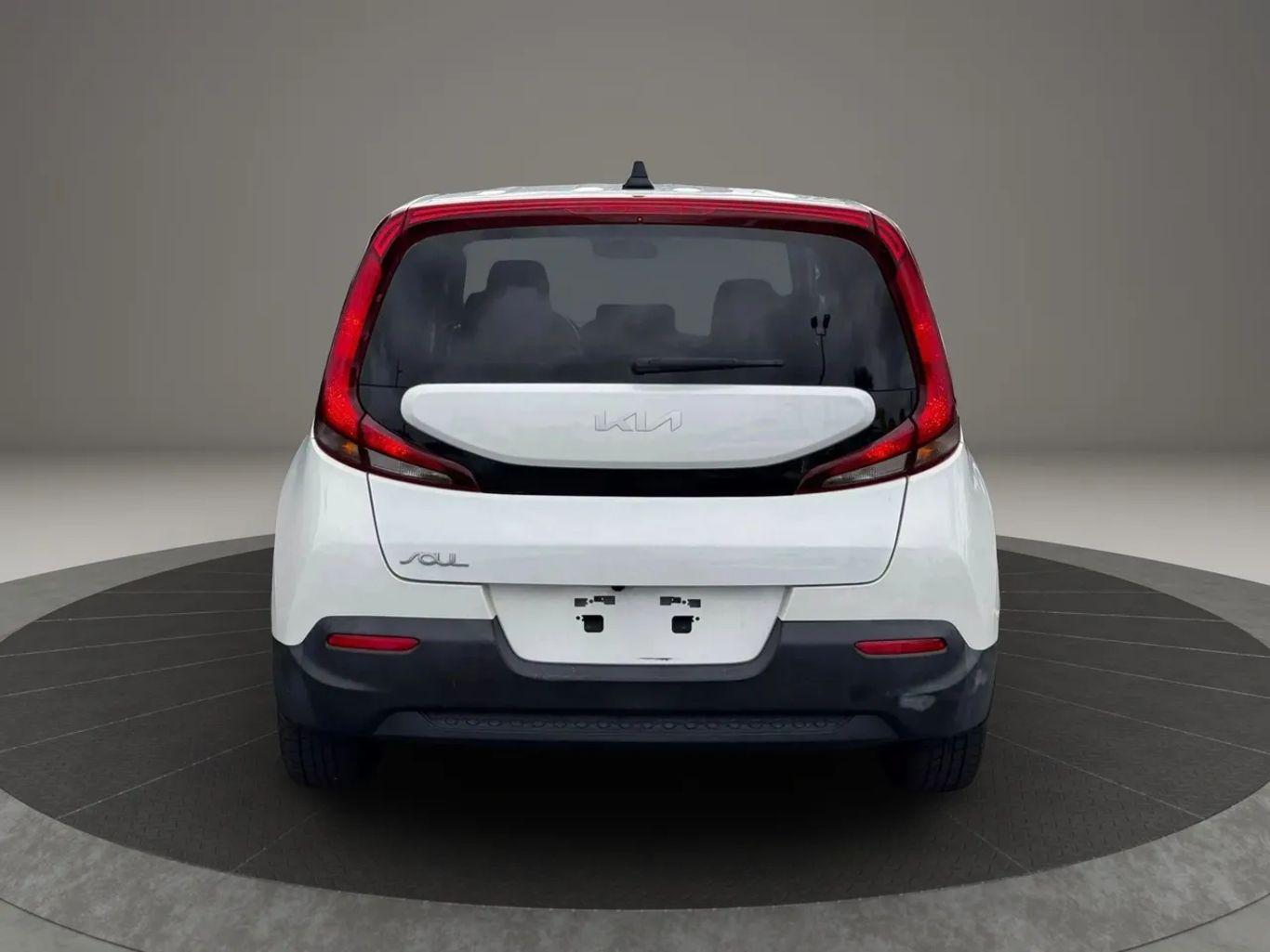 Kia Soul Lx Wagon 4D - Thumbnail 9